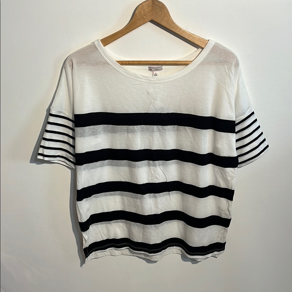 GAP Women’s White Top with Black Stripes
